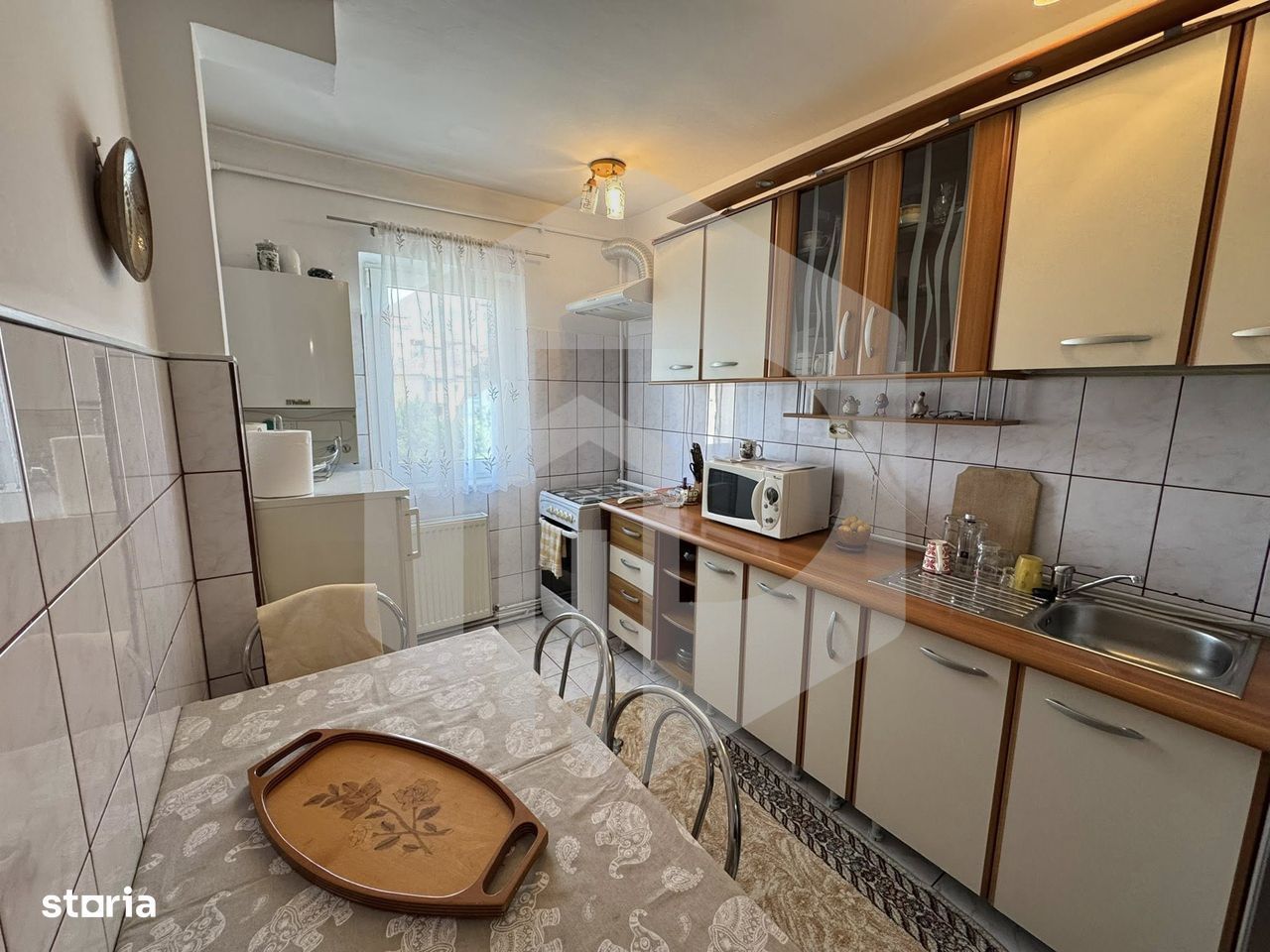 Apartament cu 3 camere / balcon / pivnita / zona Valea Aurie - Poză 2