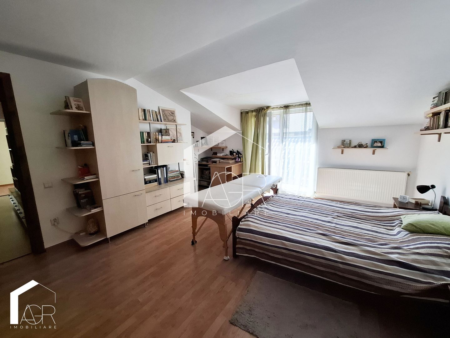Casa tip duplex cu 6 camere, zona Republicii - Poză 20