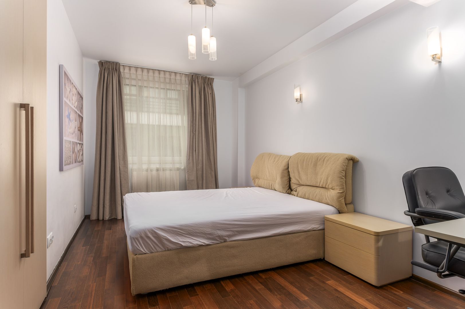 4 camere| semineu| piscina interioara | sauna | sala de sport| parcare - Poză 17