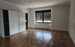 Casa ultracentral Periam - Poză 42