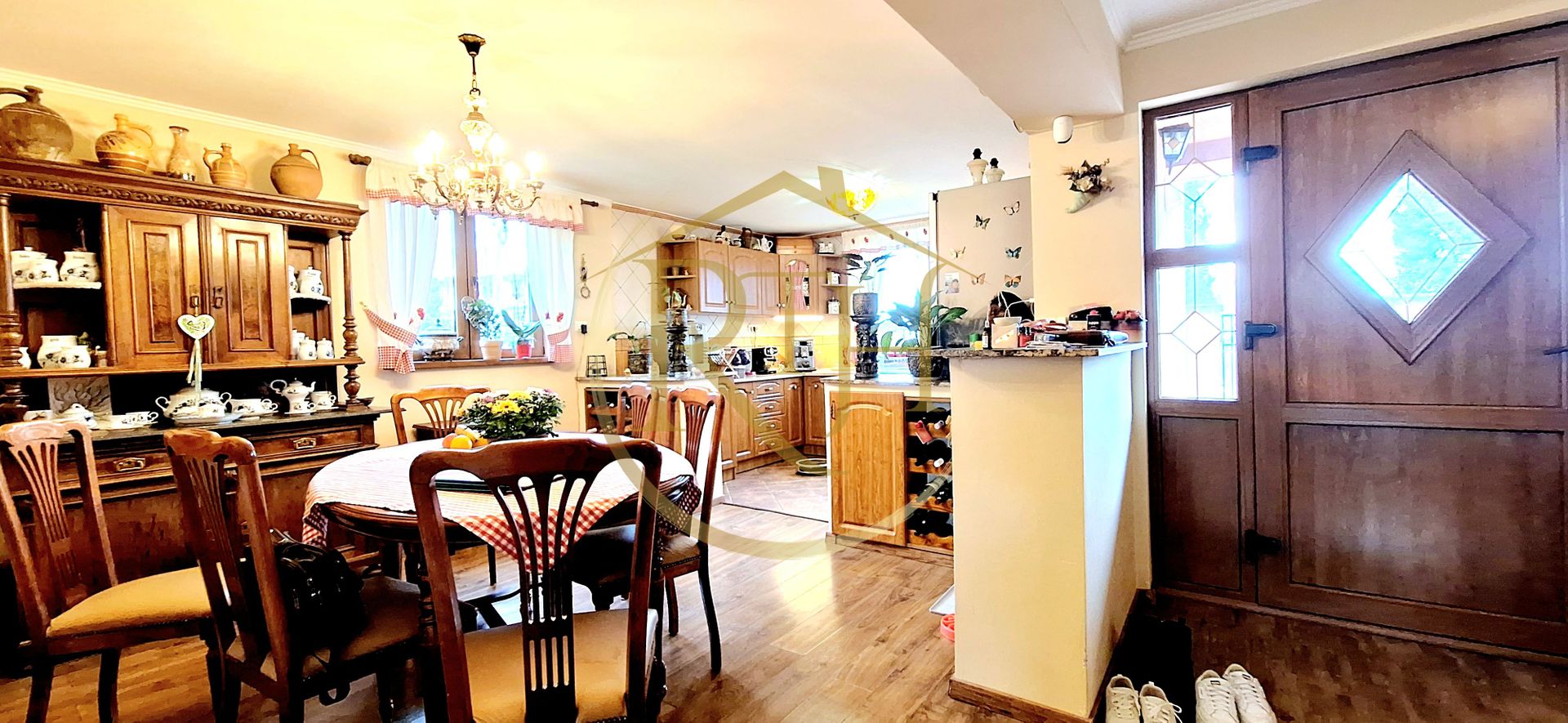 Casa deosebita, 4 camere, curte amenajata, Giroc pe str Apicultorilor - Poză 8