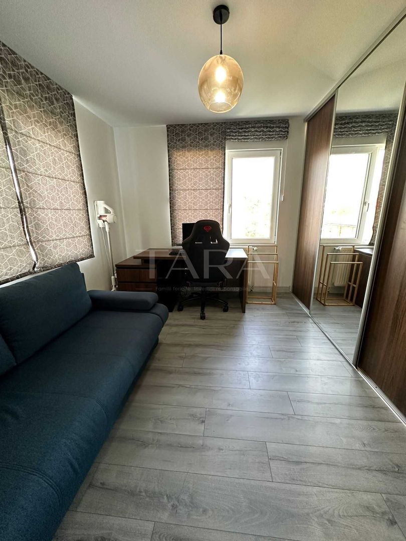 Apartament spațios în zonă de case, locuință ideală pentru familie - Poză 3