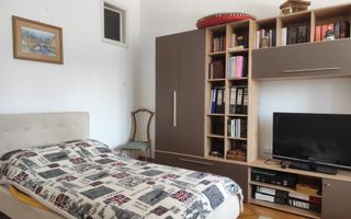Casa cu 4 camere de vanzare in zona centrala – Louis Pasteur, Oradea - Poză 4