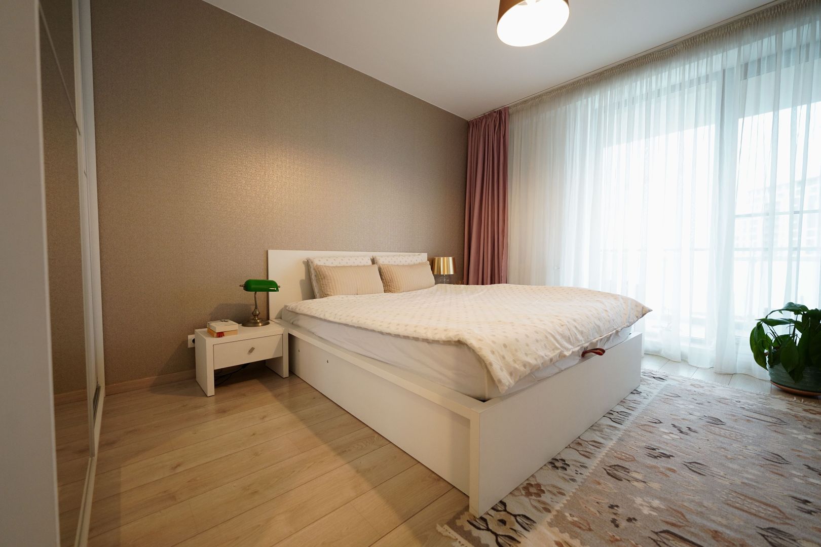 2 Camere + Parcare, City Point, Mall Promenada, Metrou Aurel Vlaicu - Poză 1