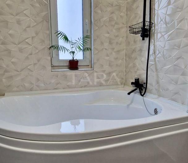 Apartament ultrafinisat, 3 camere ideal pentru pretentiosi! - Poză 13