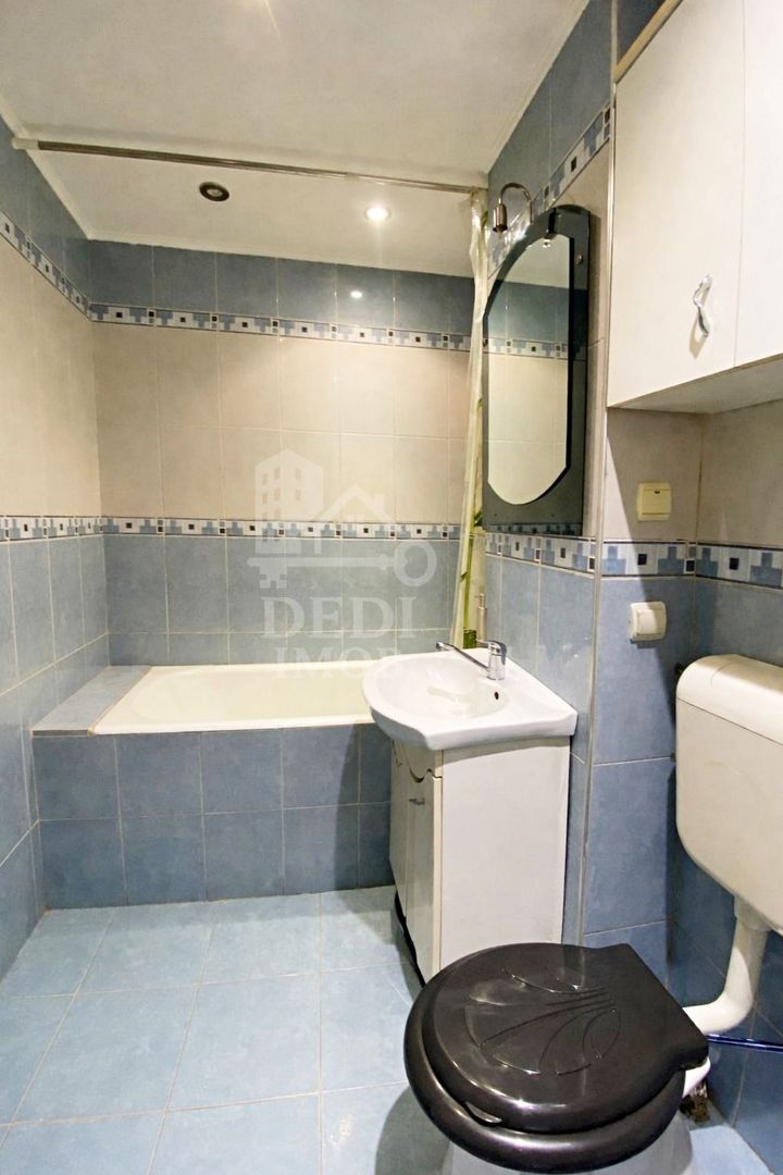 Apartament 2 camere de vânzare in zona Rogerius, Oradea - Poză 6