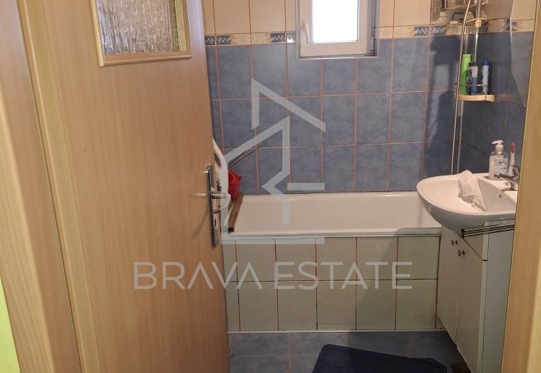 Apartament 2 camere, 2 balcoane, parcare , zona Apahida - Poză 5