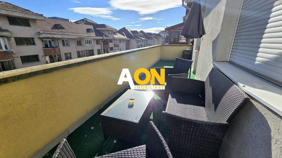 Apartament cu 2 Camere, Bloc cu Lift, Zonă Ultracentrală - Poză 11