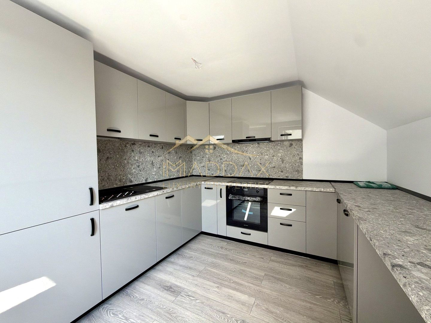 Apartament 3 camere // 157,6 mp utili + parcare // Aviatiei - Poză 10