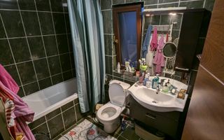 Casa la cheie / Zona Iazului, Floresti. - Poză 26