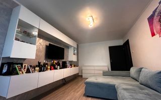 Apartament 3 camere | Aparatorii Patriei | Renovat complet | - Poză 1