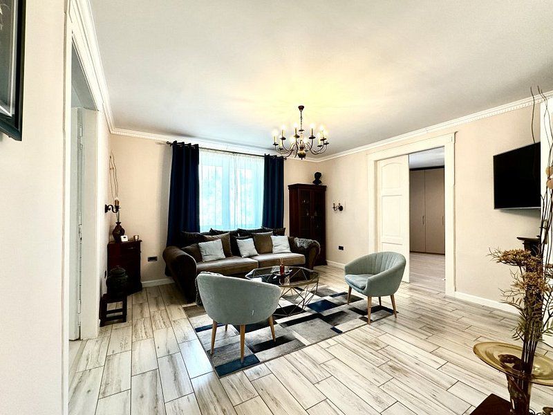 Închiriere casă cu grădină și șemineu în Timișoara – Stil și confort! - Poză 9