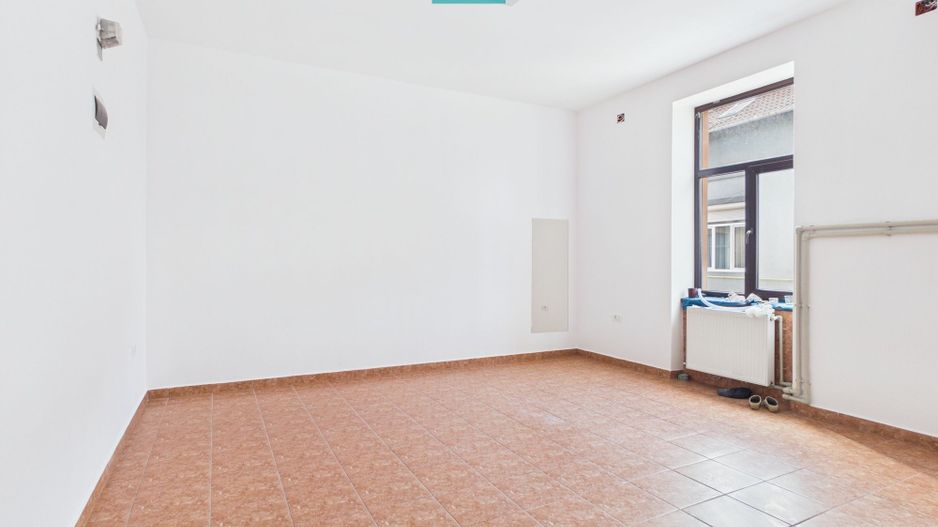 Spațiu comercial de închiriat Piața Catedralei - Poză 4