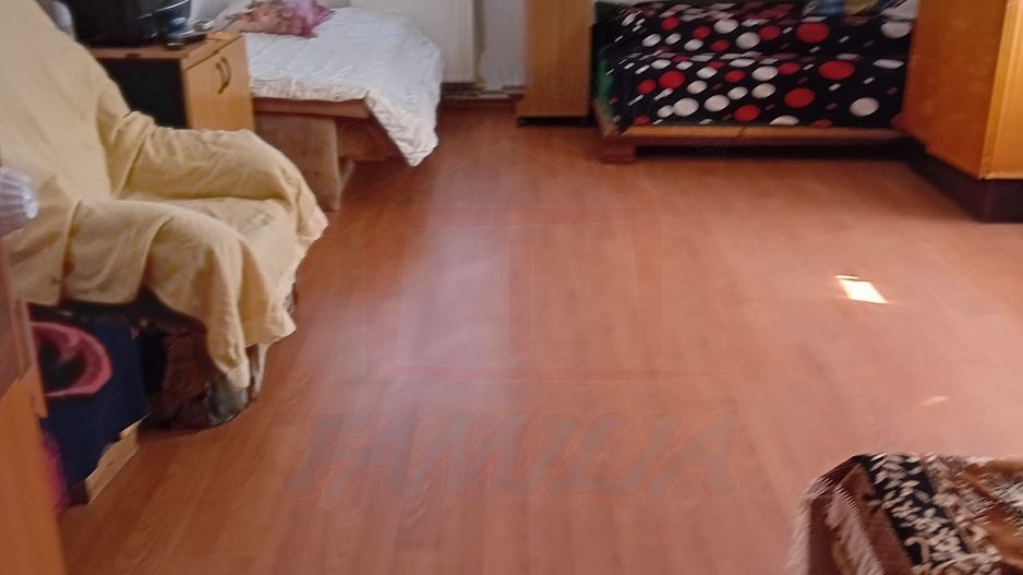 PROPRIETATE P+P1 CU 10 CAMERE – DE ÎNCHIRIAT SAU DE VÂNZARE - Poză 3