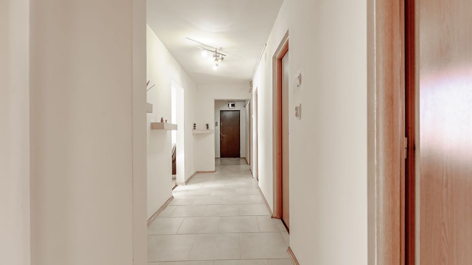 REZERVAT! Apartament 5 camere în Micălaca - Poză 7