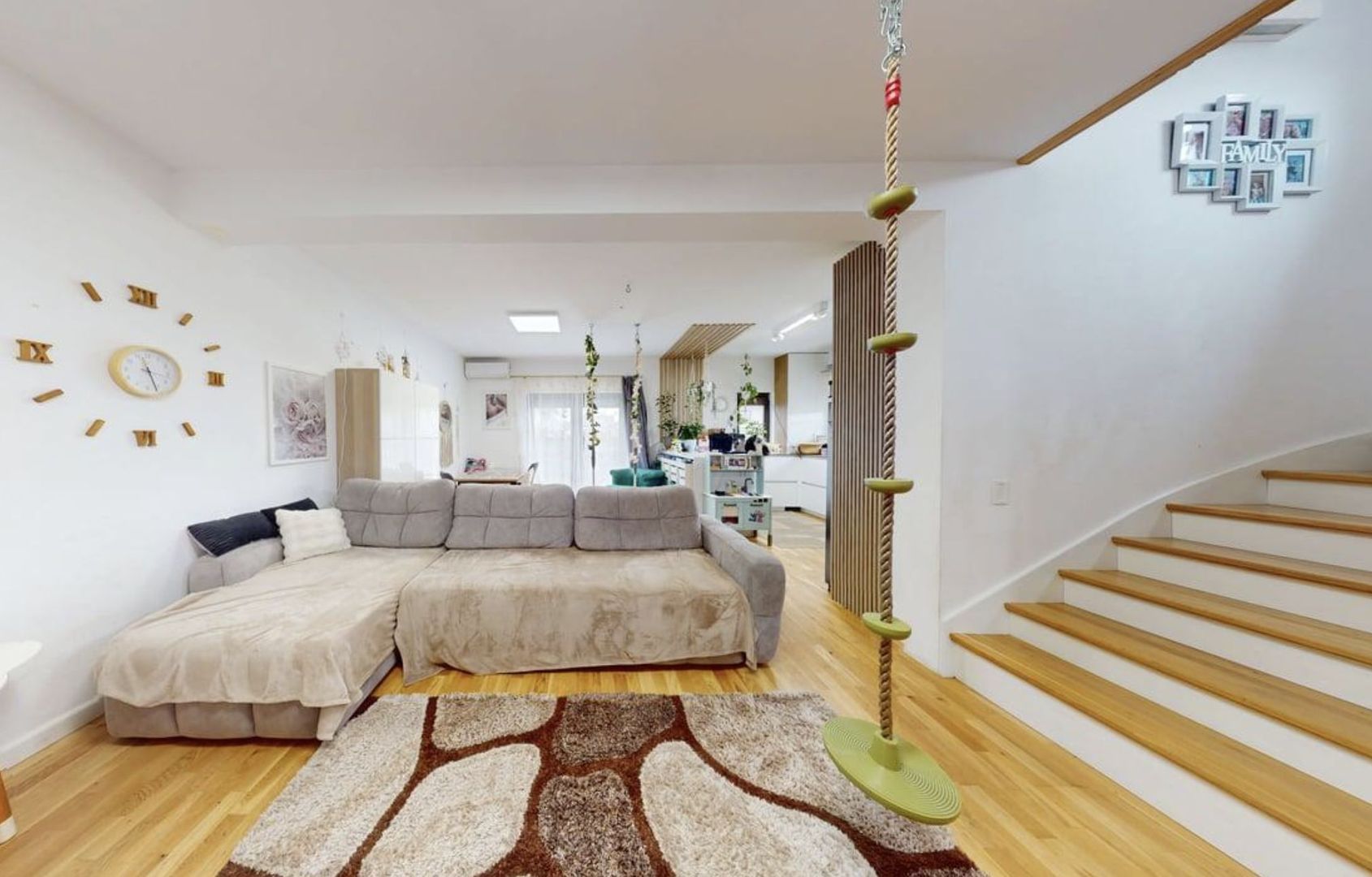 Casa de vanzare in Cristian - duplex - 125 mp utili + teren de 250 mp - Poză 6
