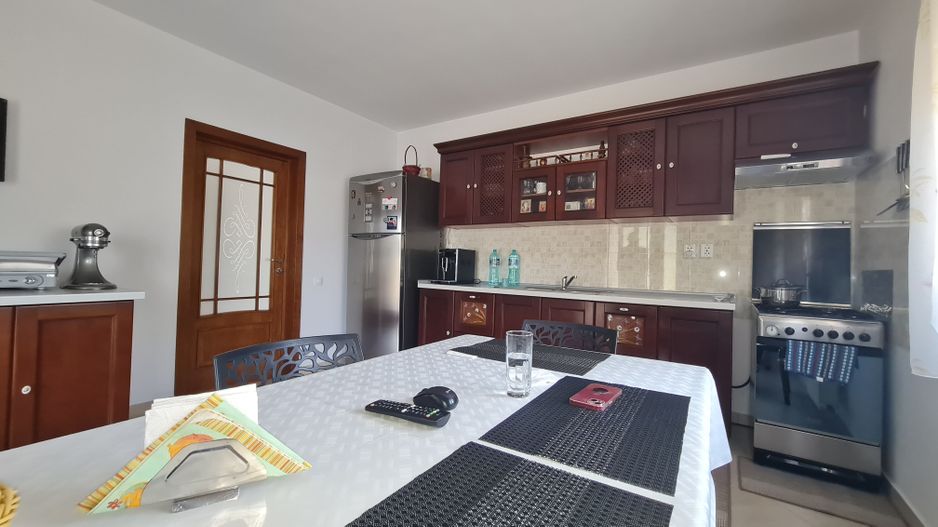 Vila impozanta in zona linistita la 15 minute de capitala! - Poză 16