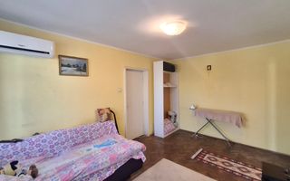 De Vanzare Apartament 2 Camere Pajura - Poză 3