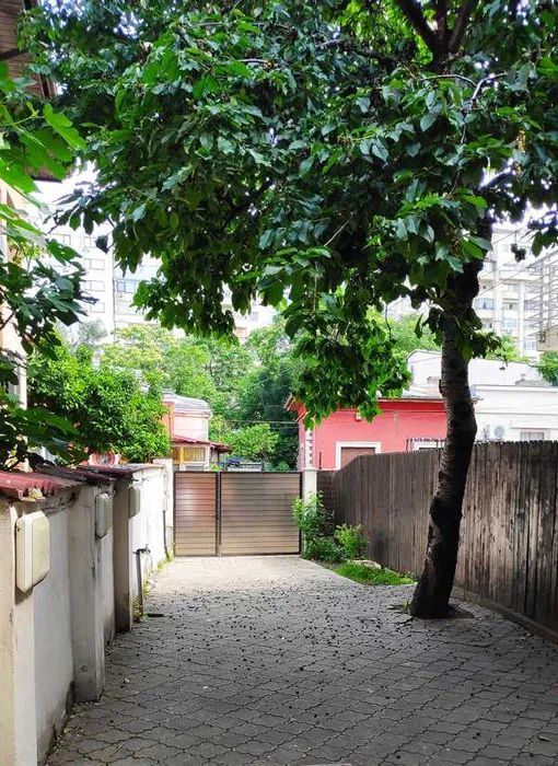 Vila de inchiriat Piata Alba Iulia - 8 camere. - Poză 2