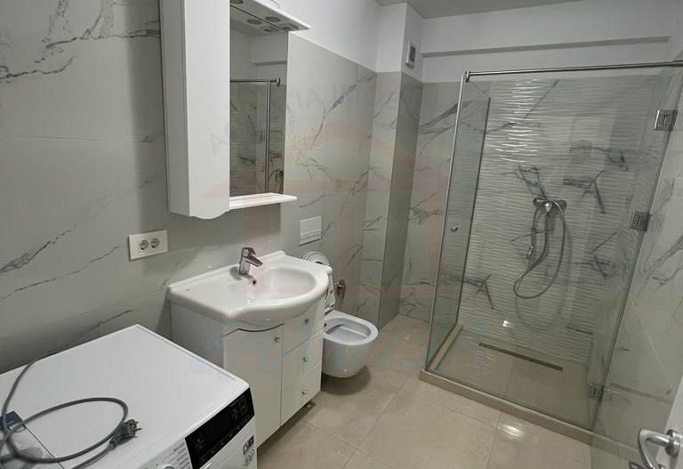 Inchiriem studio in Micro 17 , etaj 2 bloc ROKA, parcare privata, - Poză 14