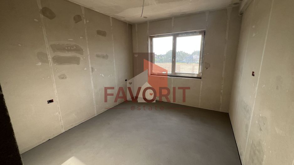 Duplex 5 camere despartit prin garaj | Giroc - Poză 10