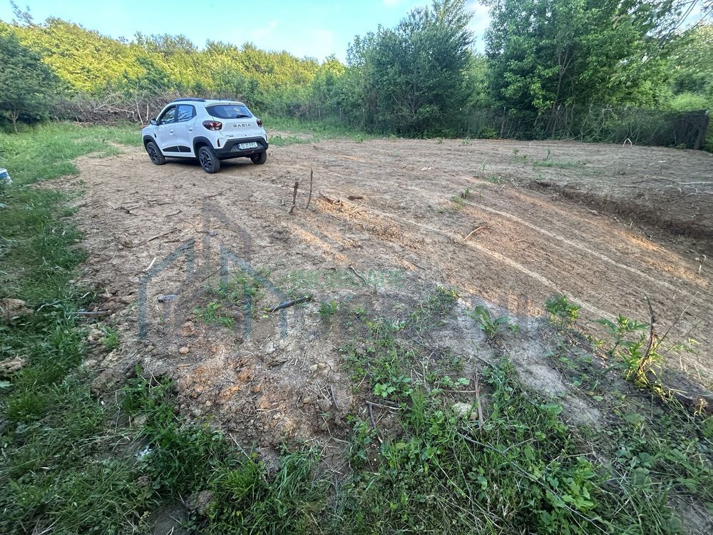 Teren intravilan de 600 mp pe Șoseaua Bârnova, lângă Biserica Catolică - Poză 8