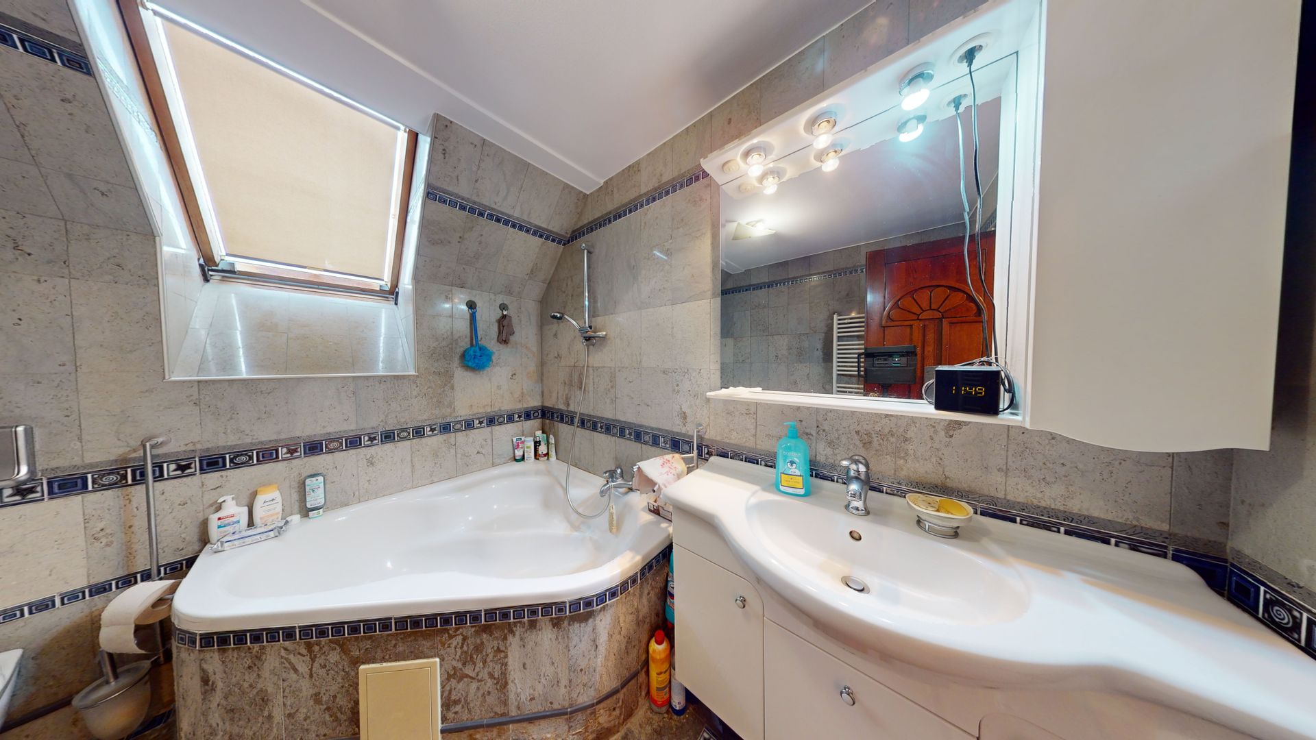 Casa individuala - 7 camere, 278 mp utili - Strand - Poză 24