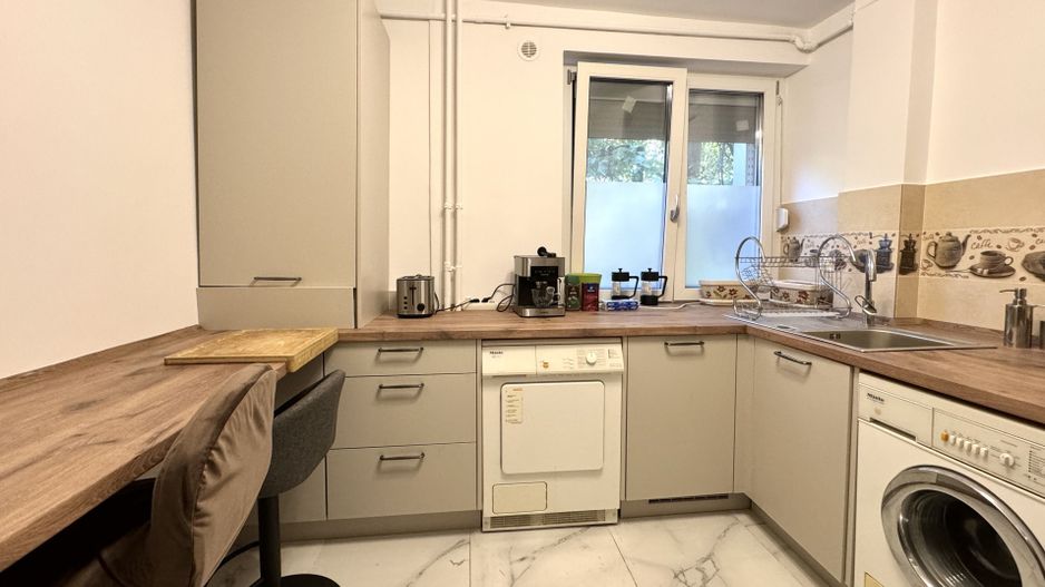 Apartament 2 camere, renovat, pet friendly, zona Central- Piata 700 - Poză 11