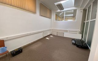 Spatiu de birou sau comercial - Poză 11