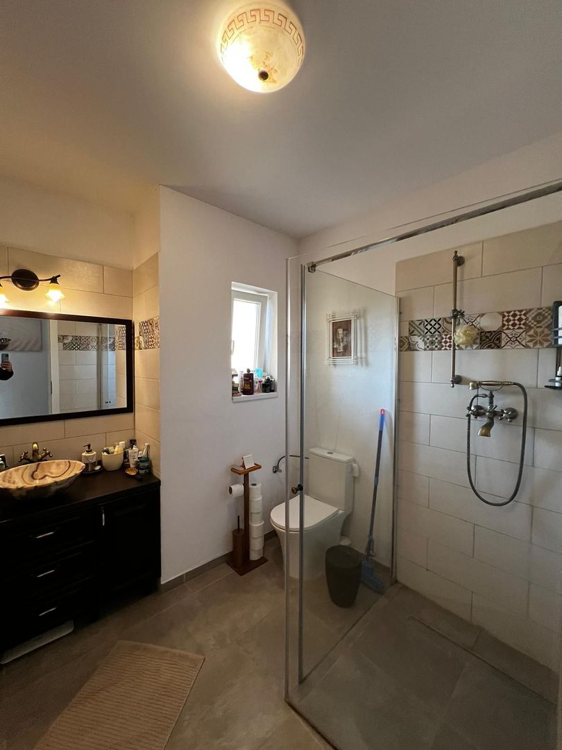 Casa de vanzare , mobilata si utilata, Sanandrei. - Poză 10