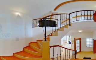 Vilă deosebită cu 6 camere în zona Şchei, Braşov - Poză 13