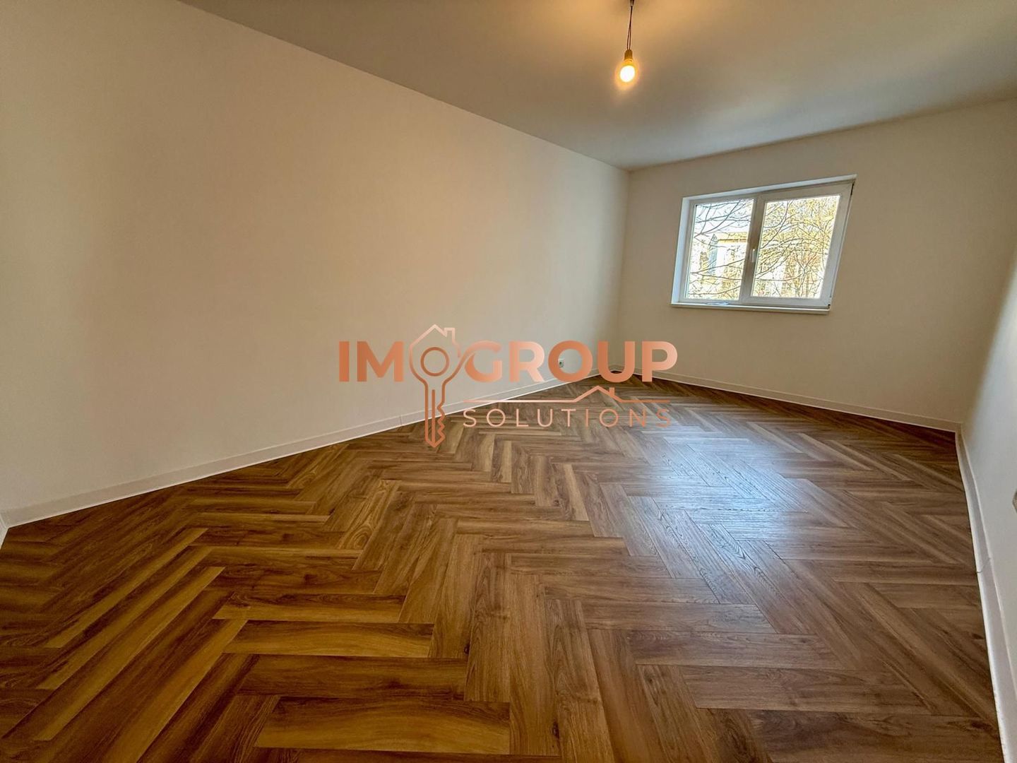 NICOLINA 1 - ETAJ 2 - BLOC 1984 - APARTAMENT CU 2 CAMERE DECOMANDAT - Poză 1