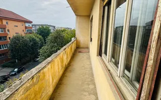 De vanzare Apartament 3 camere, Central, Piata Mica, et 3/4, Arad - Poză 11