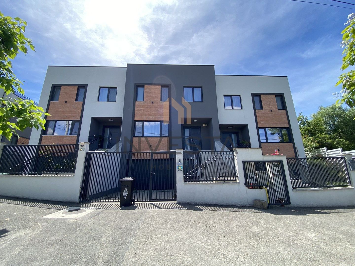 Casa premium de vanzare, vedere panoramica, Borhanci - Poză 1