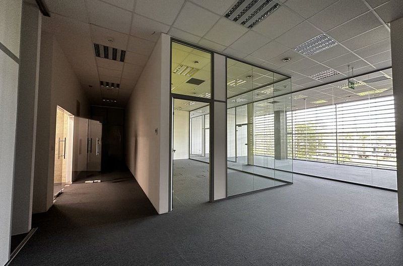 Birouri clasa A - 130 mp - Poză 4