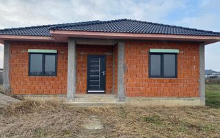 Casa de vanzare Mediterana - Poză 1