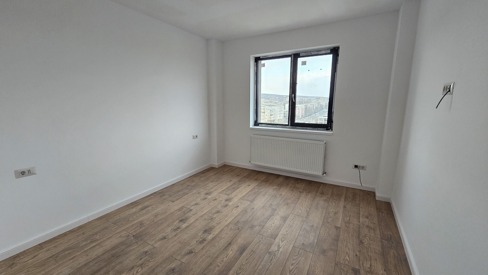 APARTAMENT NOU - 3 camere, ETAJ 6, BLOC NOU - zona CARTIER; - Poză 6