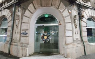 Spatiu comercial cu deschidere la 2 strazi - Poză 1