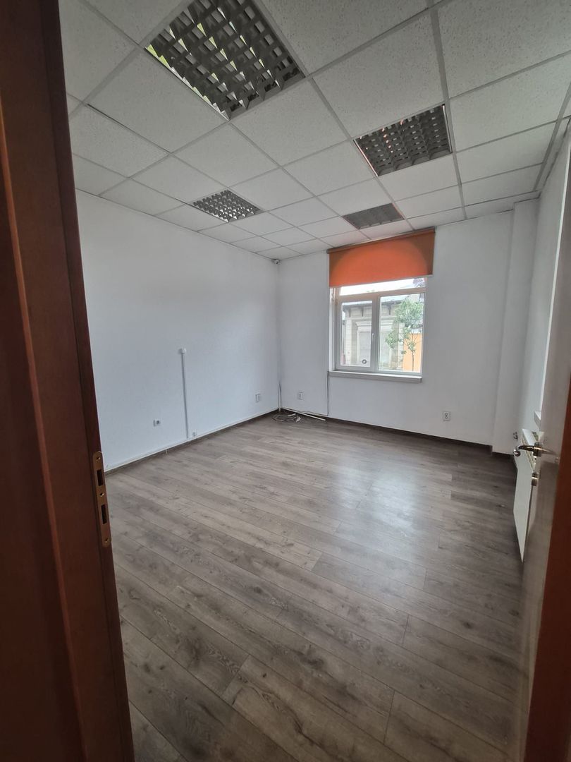 De vanzare Vila individuala, 9 camere, Mosilor - Eminescu, sector 2 - Poză 3