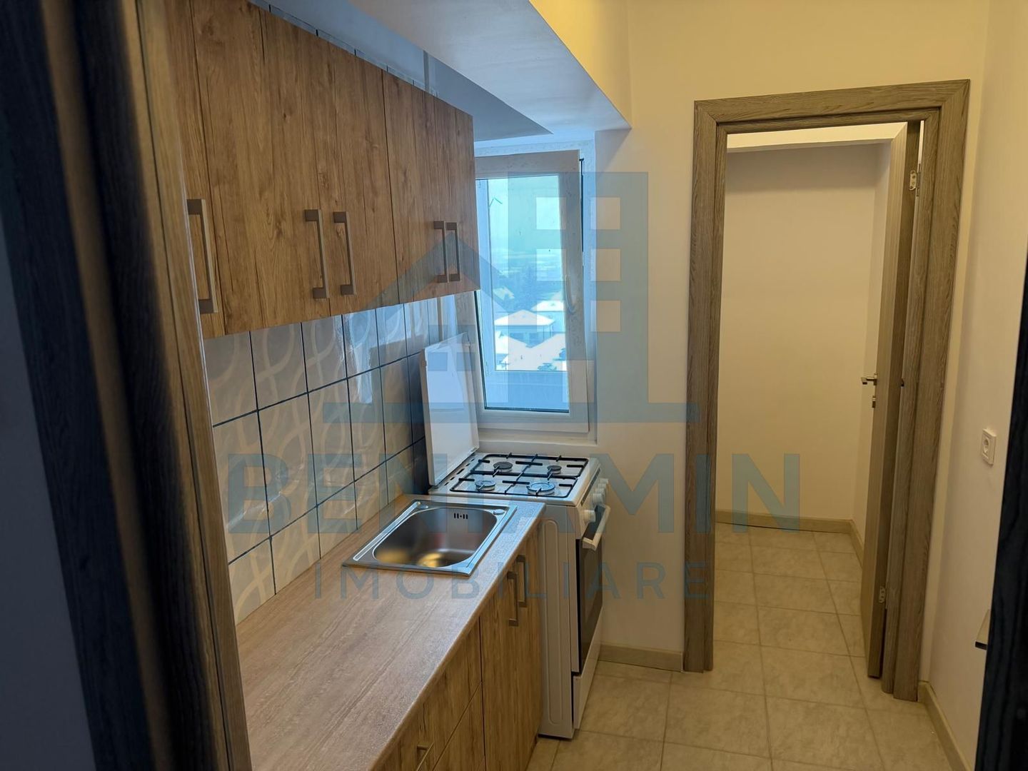 Garsoniera - Rovine - Dezrobirii - Matei Basarab - mobilata - utilata - Poză 1