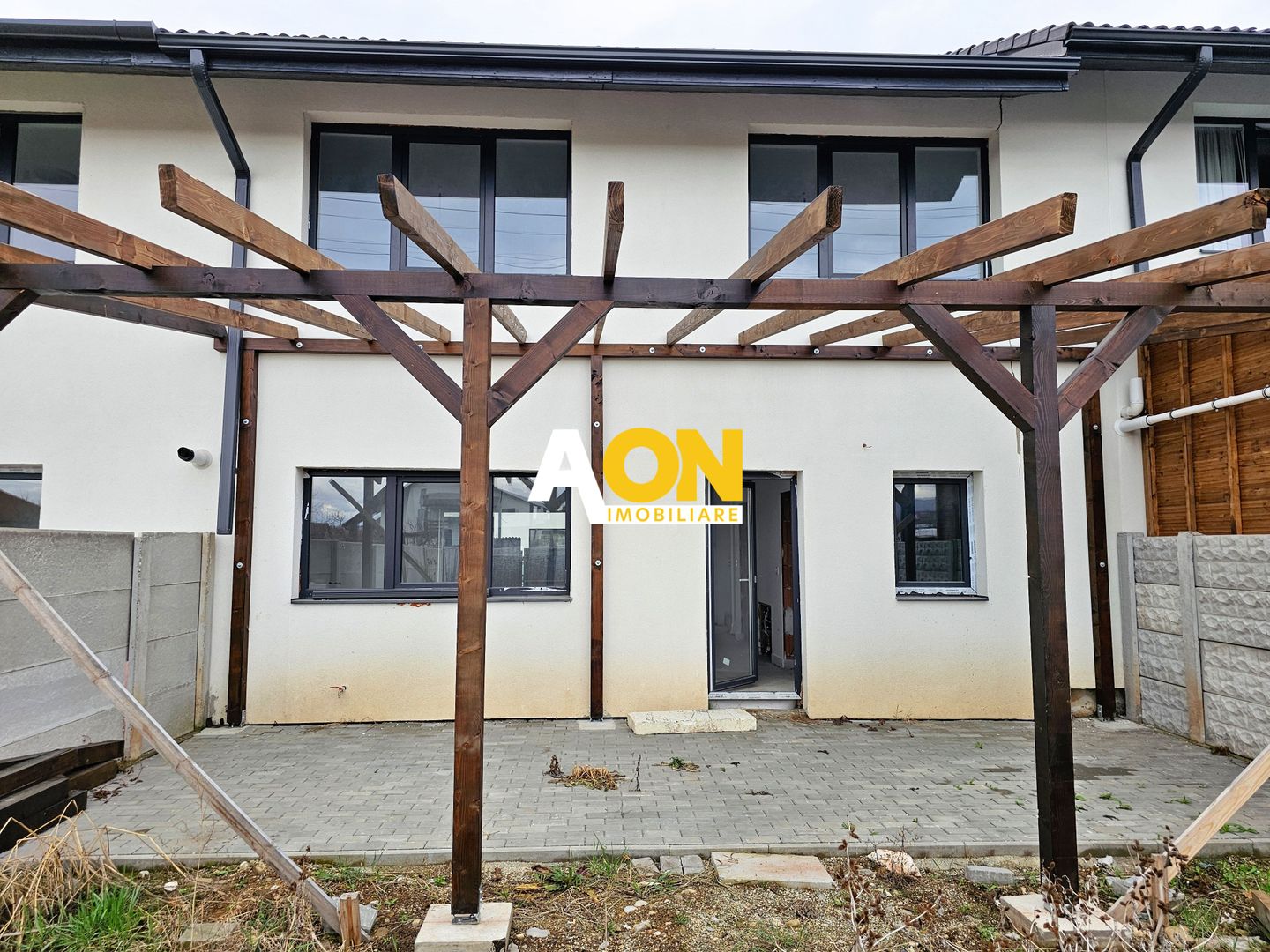 Casa tip insiruit, 4 camere, semifinisata, 275 mp teren, Alba-Micesti - Poză 2