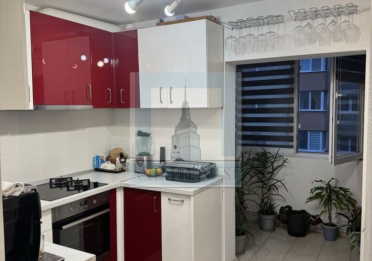 Apartament 3 Camere . 2 bai, 2 balcoane-zona Triaj/Brasov - Poză 2