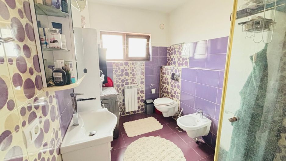 Vilă deosebită în Șcheia I 240 mp utili I teren 1000 mp I 295.000 € - Poză 7