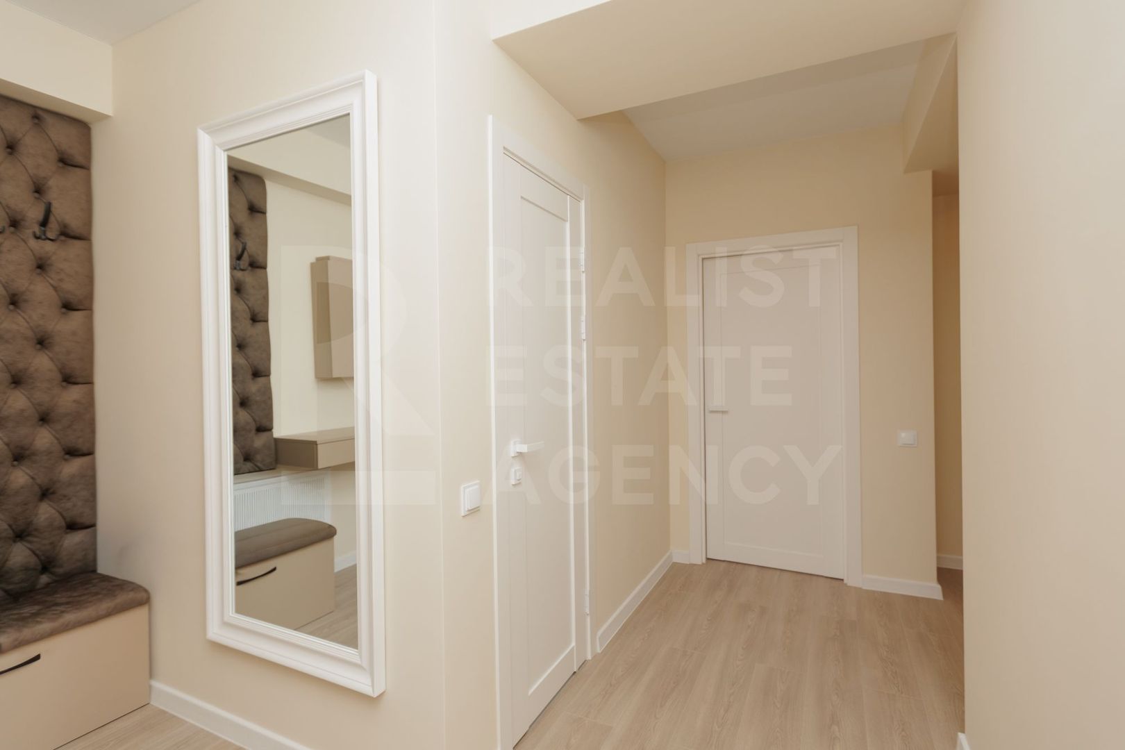 Vânzare, apartament, 2 camere, str. Ivan Zaikin, sectorul Centru - Poză 3