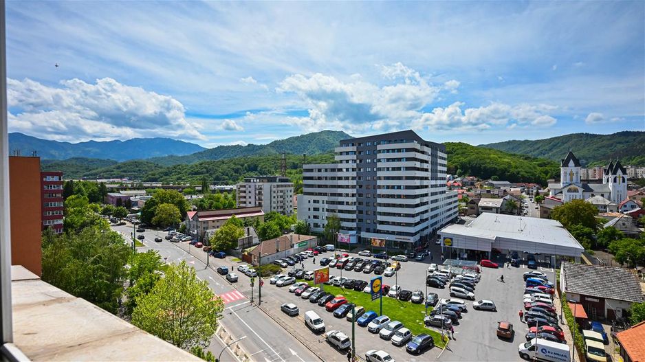 Rezidenta cu panorama montana remarcabila,linia Astra -  Racadau, Brasov - Poză 11