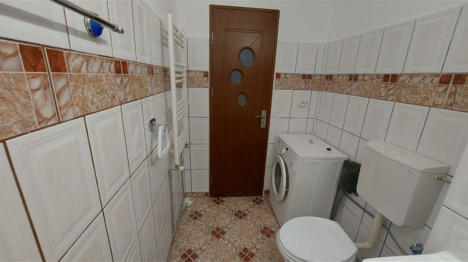 Garsonieră de închiriat parc milia Câmpina Ultracentral 42 mp - Poză 6