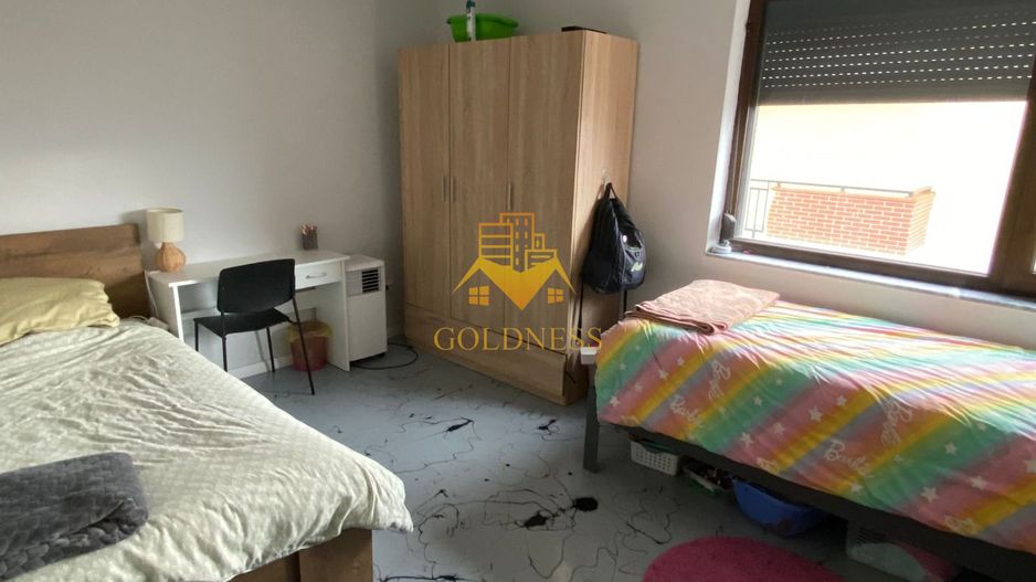 Vila cu 5 camere, Borhanci, 540Mp, 3 Parcari,Gradina, View,Petfriendly - Poză 9