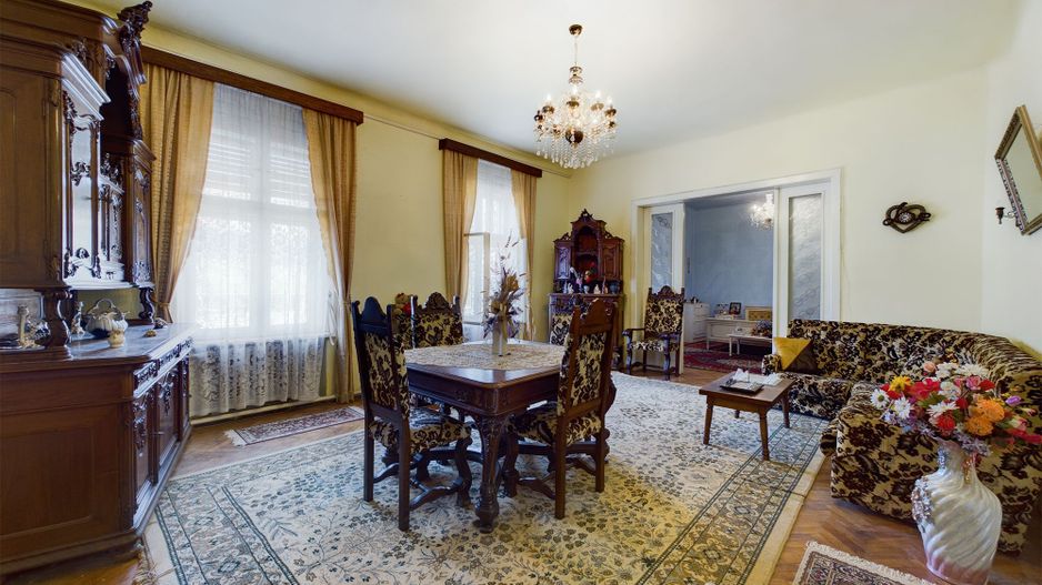 Casă în localitatea Sebiș - Poză 1