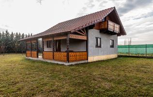 Casă individuală în Dorobanți – 21 km de Arad