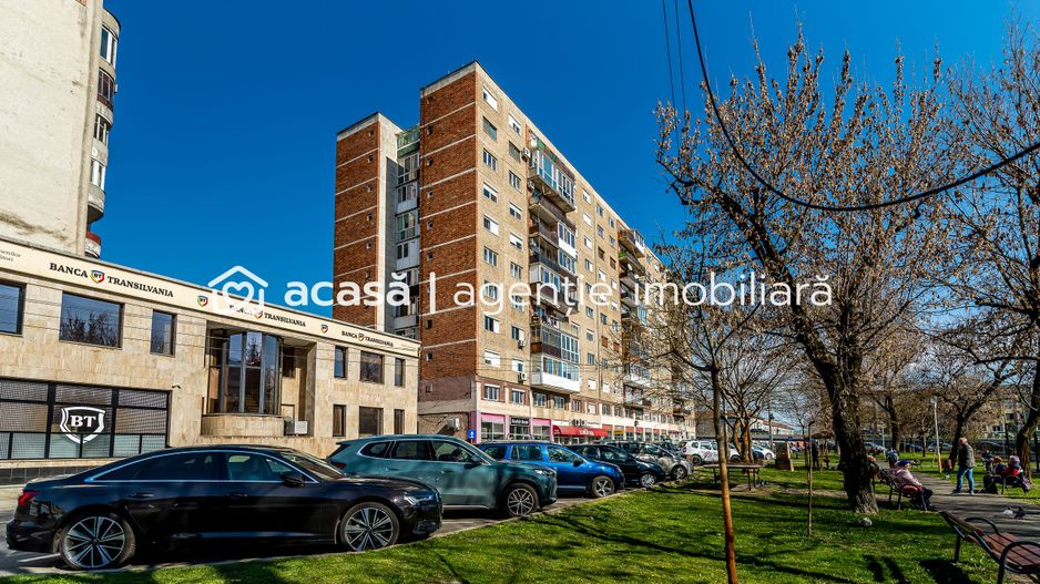 Apartament cu 3 camere în Podgoria Arad, vedere frumoasă, 2 balcoane - Poză 2
